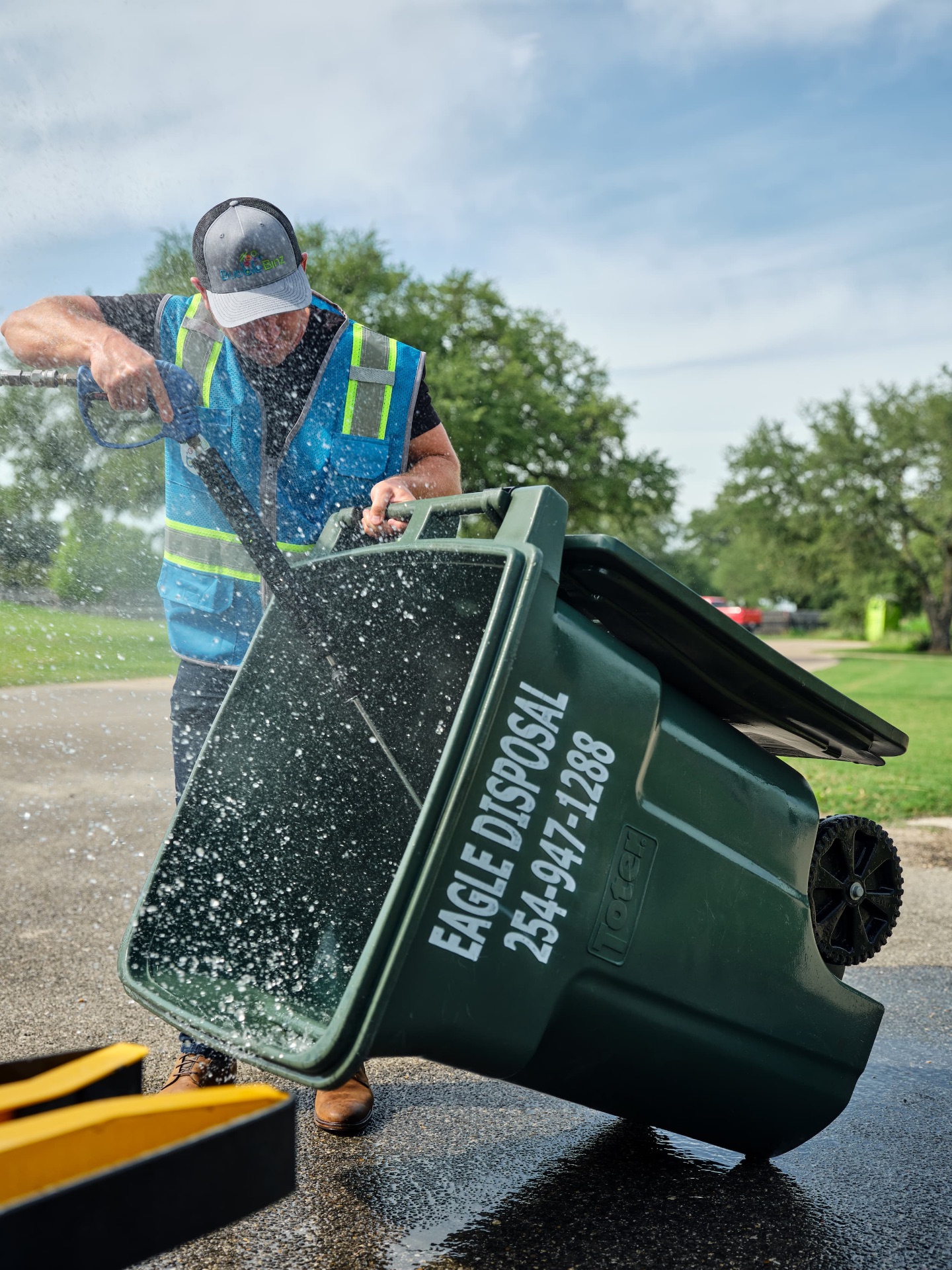 Washing a bin